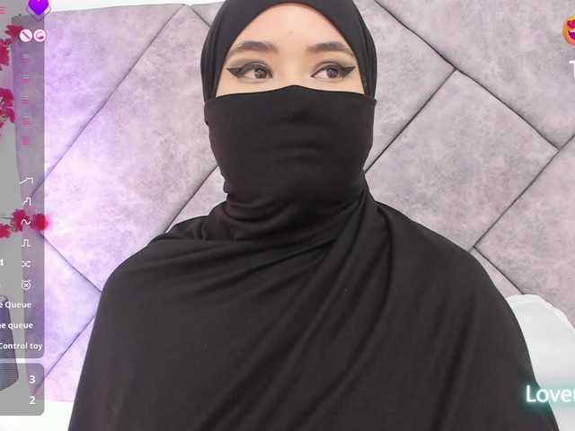 adiila's BongaCams show and profile