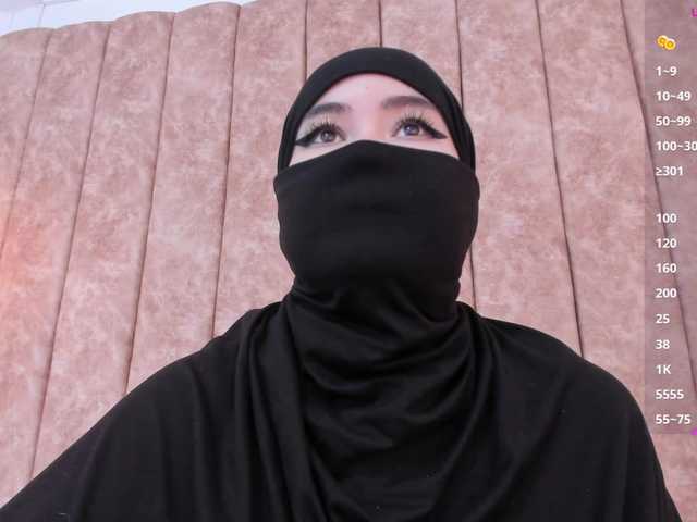 adiila's BongaCams show and profile