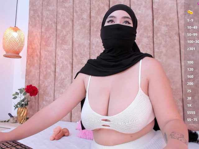 adiila live cam profile