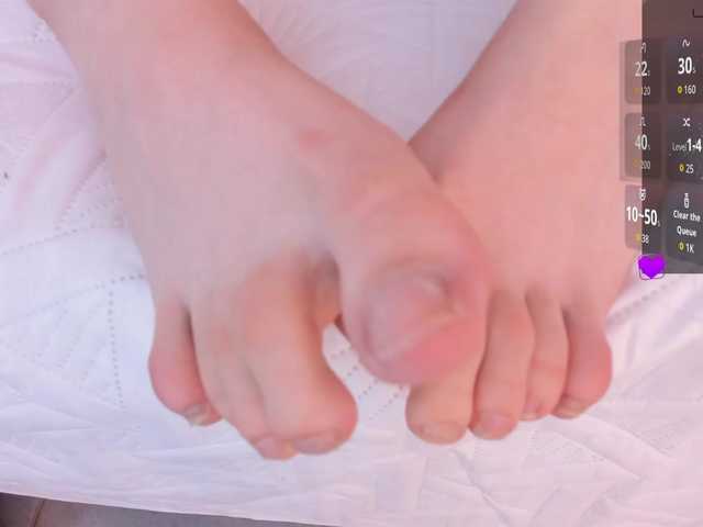 adiila's BongaCams show and profile