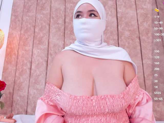 adiila's BongaCams show and profile