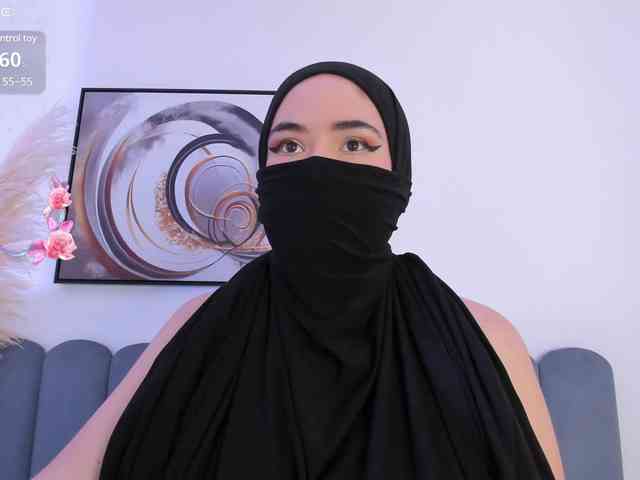 adiila webcam