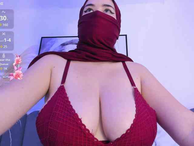 adiila webcam