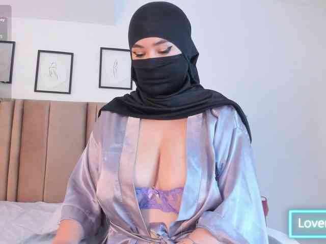 adiila webcam