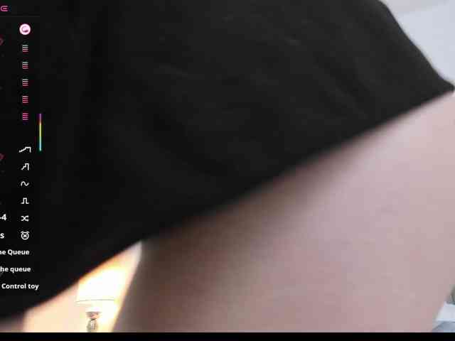 adiila webcam