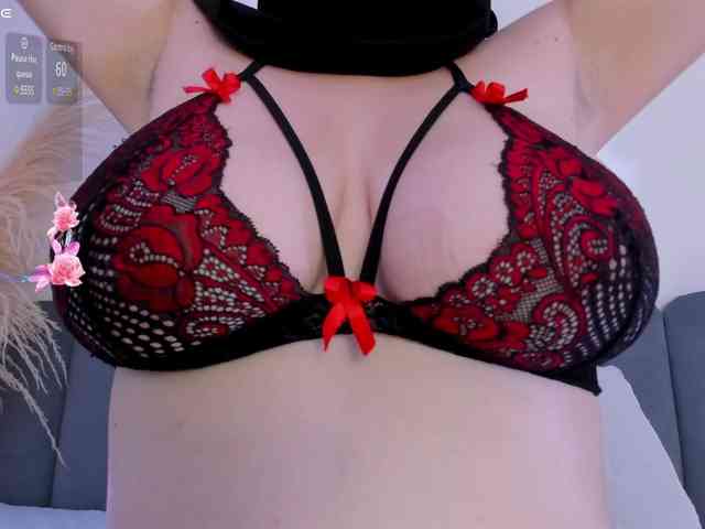 adiila webcam