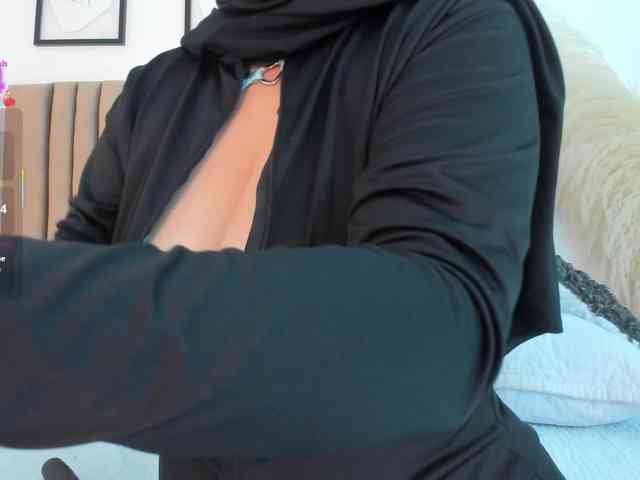 adiila webcam
