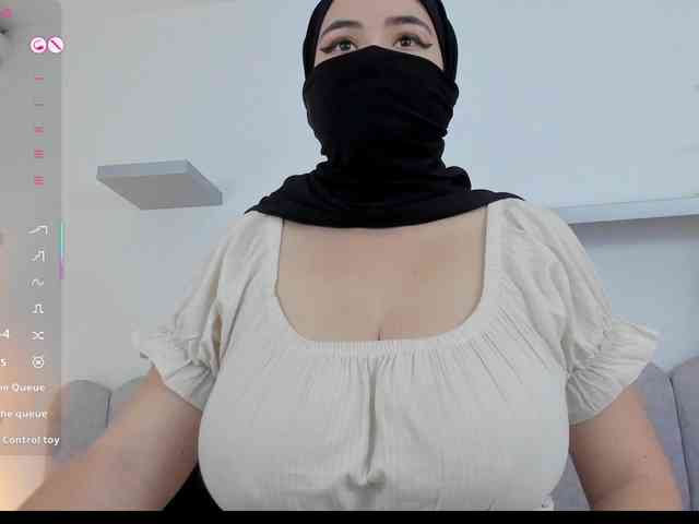 adiila webcam