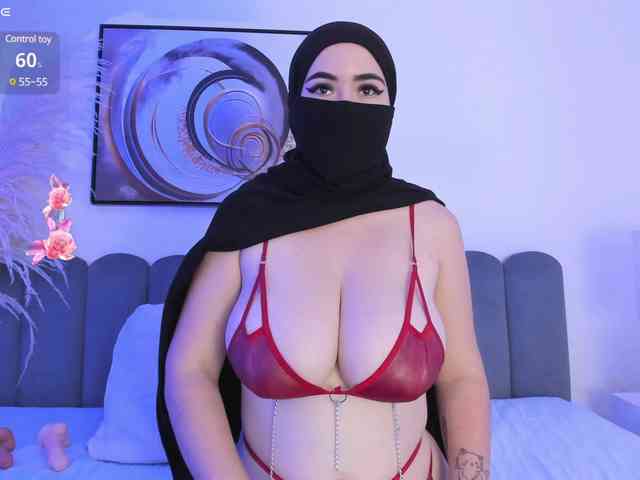 adiila webcam