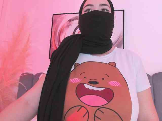 adiila webcam
