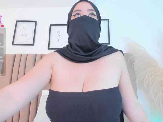 adiila webcam
