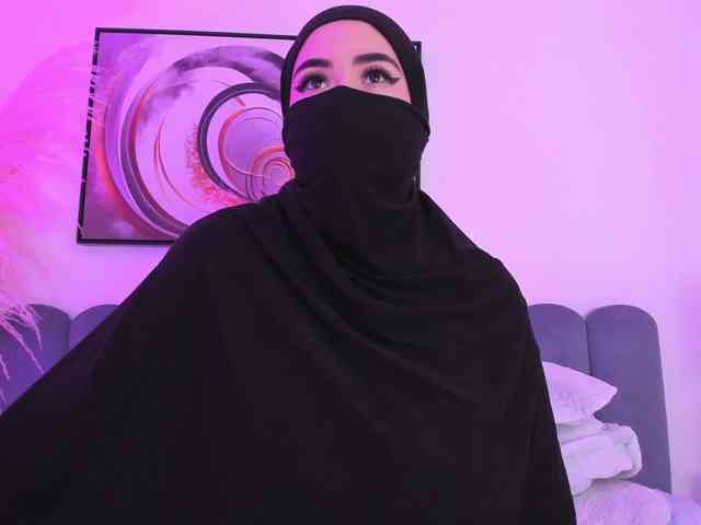 adiila webcam
