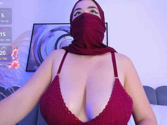 adiila webcam