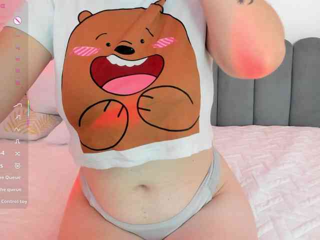 adiila webcam
