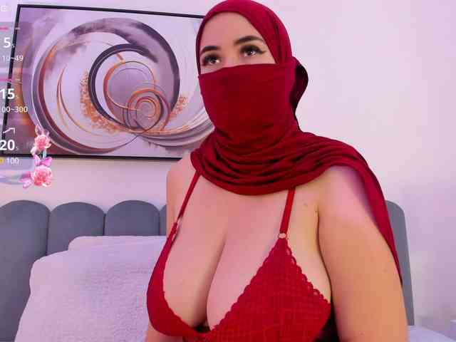 adiila webcam