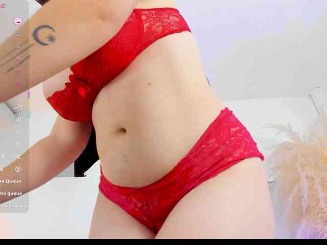 adiila webcam