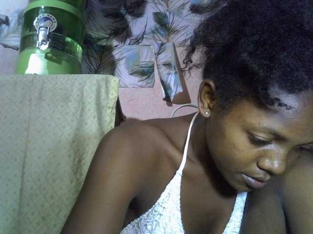 VALLYRAZ Live Cam on BongaCams