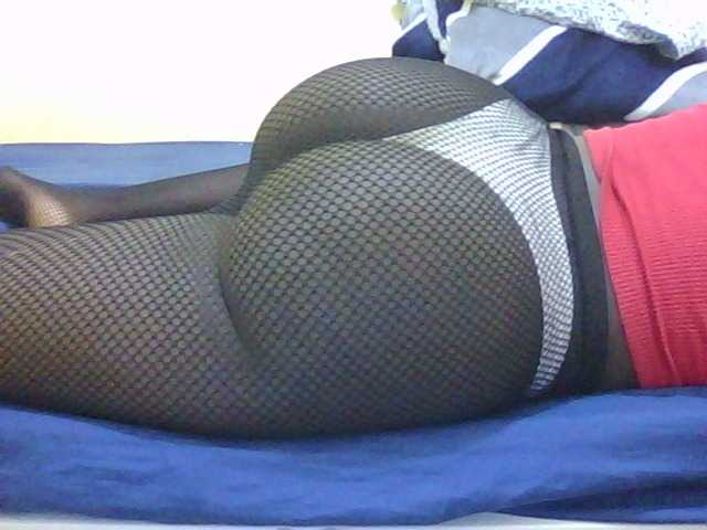 Cute-vee's BongaCams show and profile