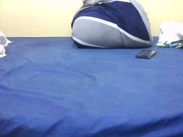 Cute-vee's BongaCams show and profile