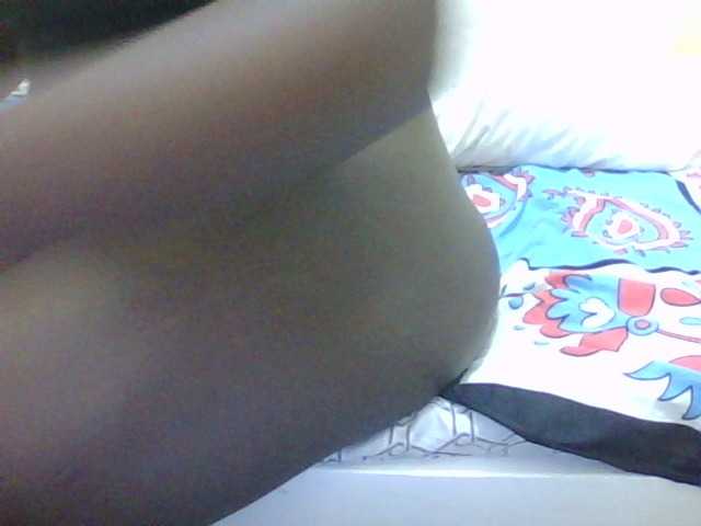 Cute-vee's BongaCams show and profile