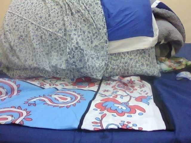 Cute-vee's BongaCams show and profile