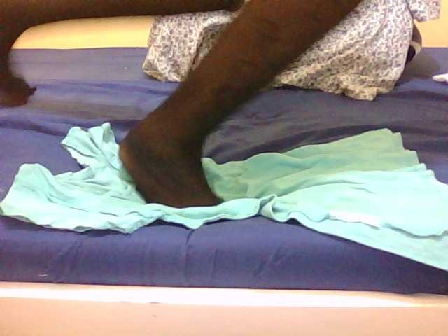 Cute-vee's BongaCams show and profile