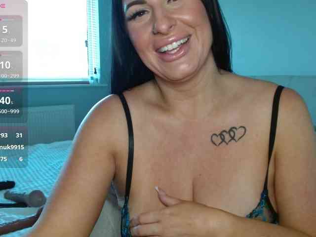 LaylaUK webcam