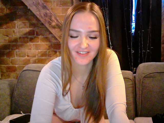 Jillian-Mel's BongaCams show and profile