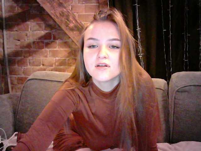 Jillian-Mel's BongaCams show and profile