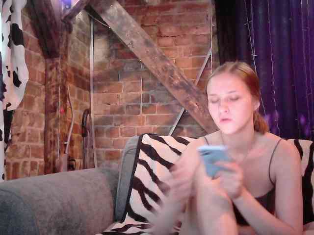 Jillian-Mel webcam