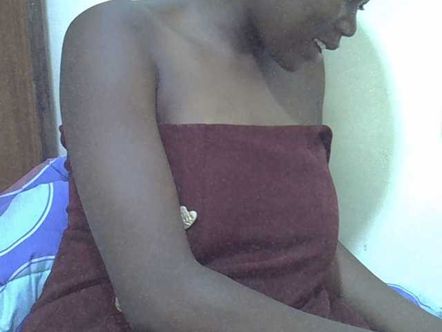 Angelicanne's BongaCams show and profile