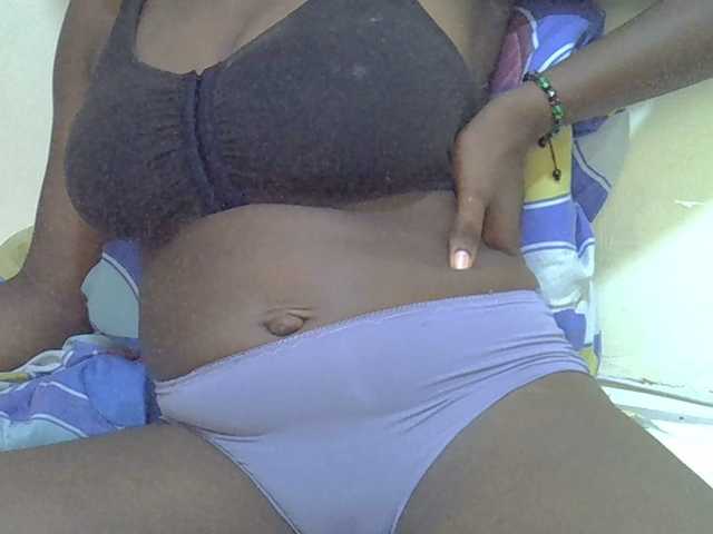 Angelicanne's BongaCams show and profile