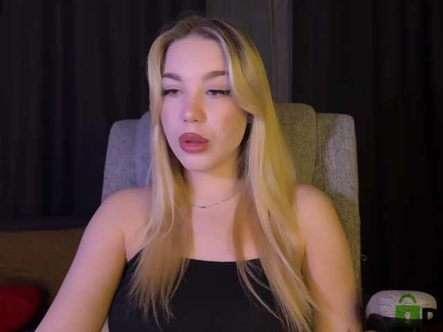 MiamiMur's BongaCams show and profile