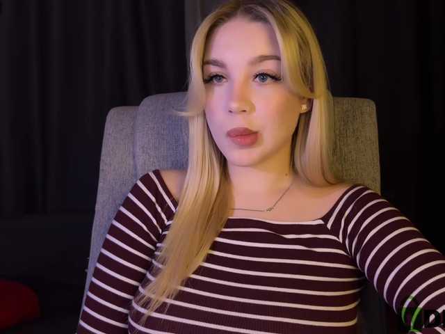 MiamiMur's BongaCams show and profile