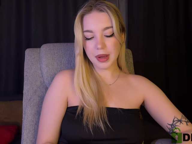 MiamiMur's BongaCams show and profile