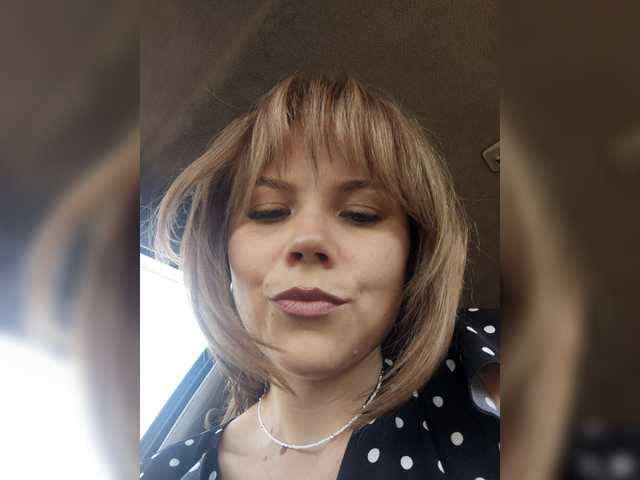 go to chat with Victoria_Secret