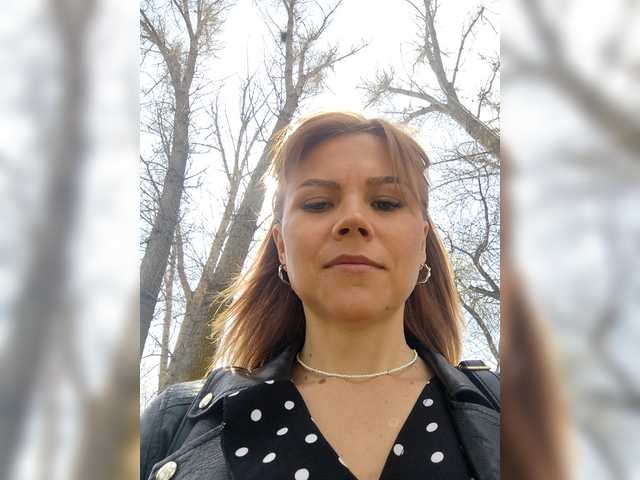 MiamiMur's BongaCams show and profile