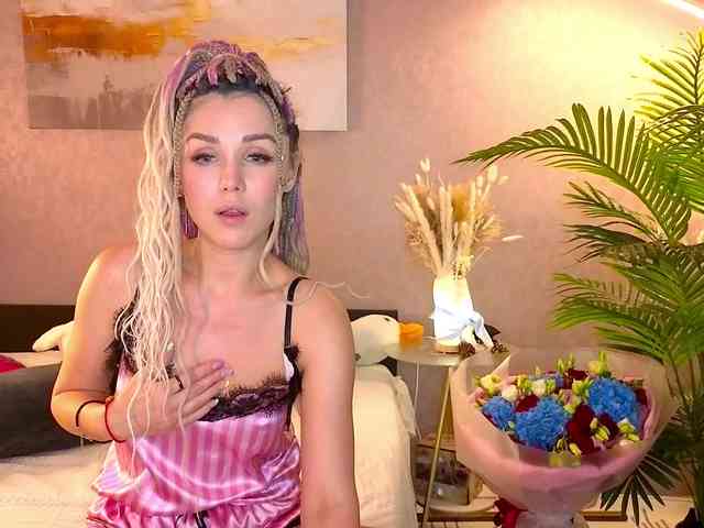 Sonya_Mur webcam