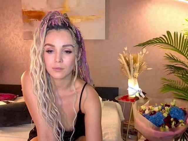 Sonya_Mur webcam