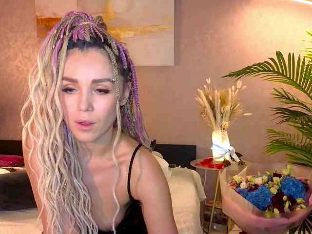 Sonya_Mur webcam