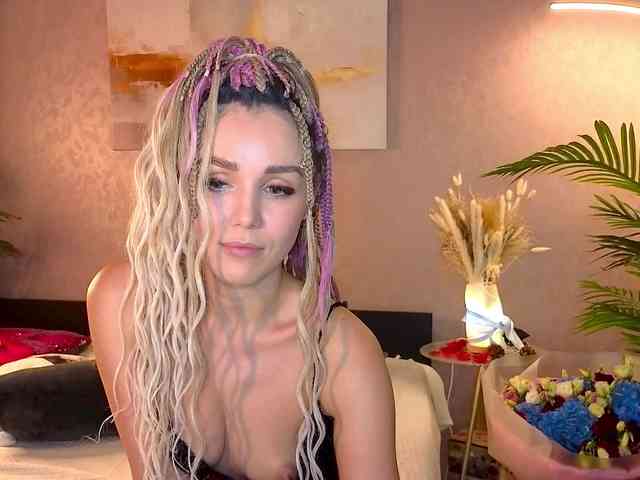 Sonya_Mur webcam