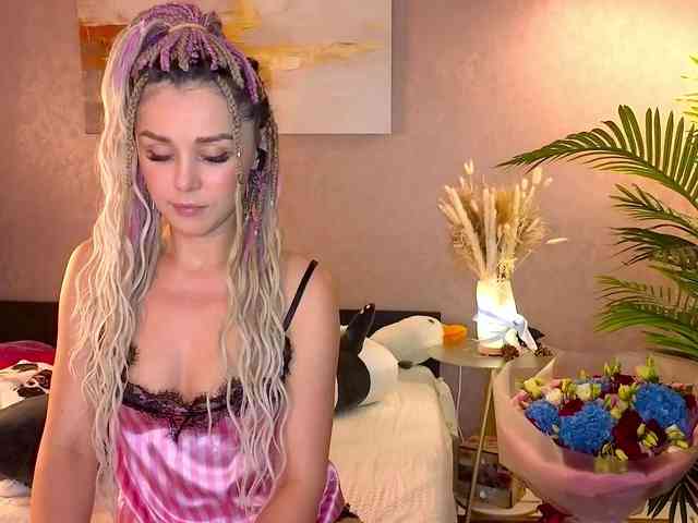 Sonya_Mur webcam
