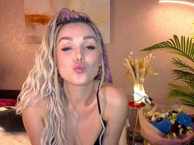 Sonya_Mur webcam