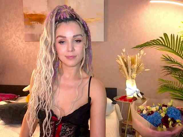 Sonya_Mur webcam