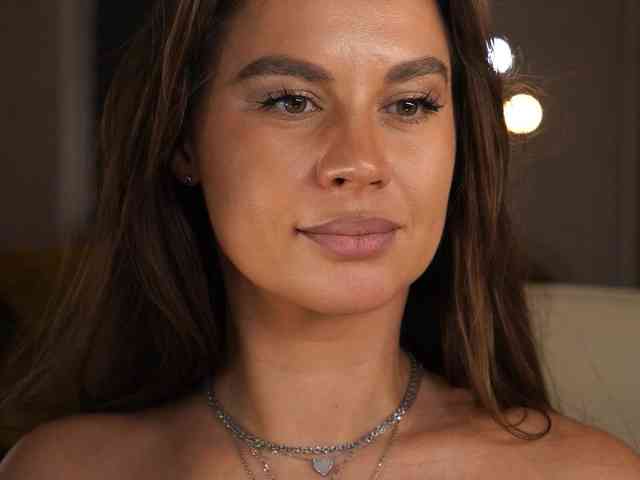 MiamiMur Live Webcam on BongaCams