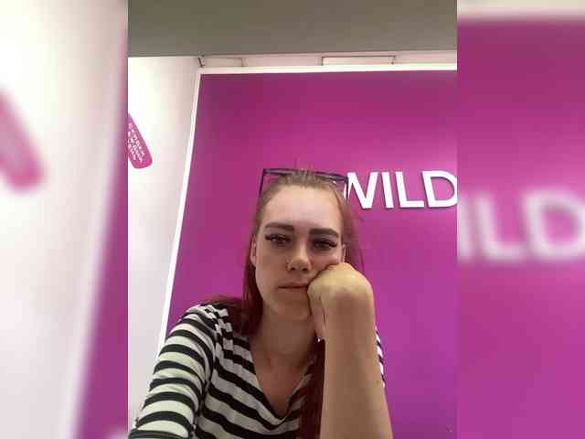 ksenia310 Live Webcam on BongaCams