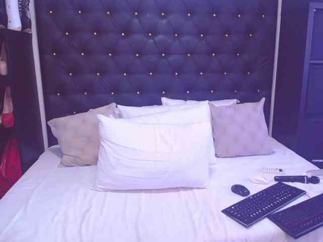 BlondySexyy webcam