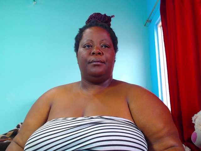 ShantalBBW's BongaCams show and profile