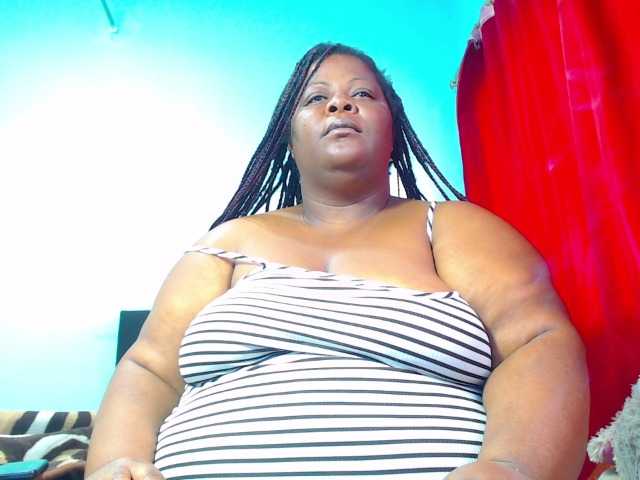 ShantalBBW webcam