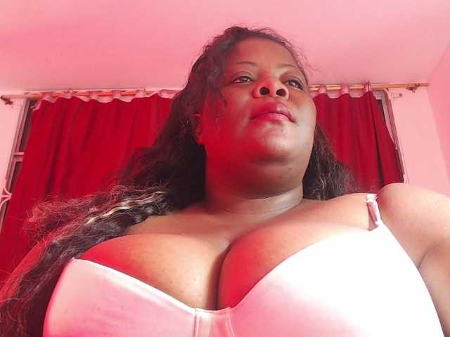 ShantalBBW's BongaCams show and profile